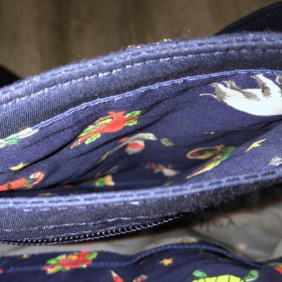 Vera Bradley Small Vera Tote Quilted Navy Recycled Cotton Santa Turtle OS NWT - Picture 12 of 16